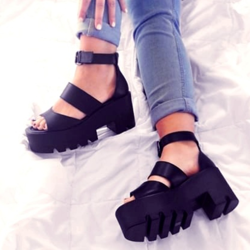 Windsor Smith DUPE platform sandal, US size 7